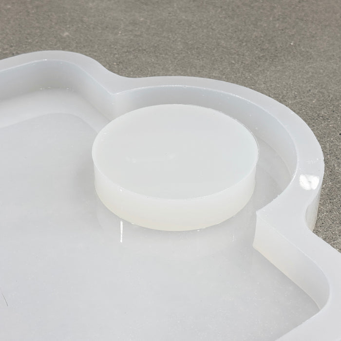 18x11.75x1" Round Handle Grip Charcuterie Board Silicone Mold