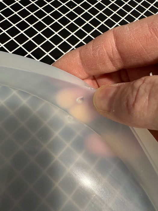 Grade B #3 - 10x0.75" Small Round Cheese Board With Handle Silicone Mold